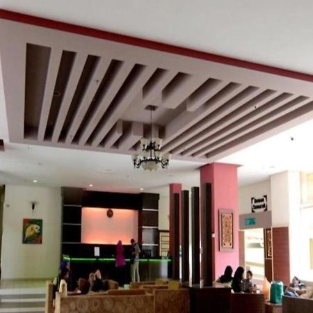 Puteri Beach Resort Port Dickson Bagian luar foto